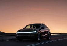 New crash data highlights the slow progress of Tesla's robotaxis
